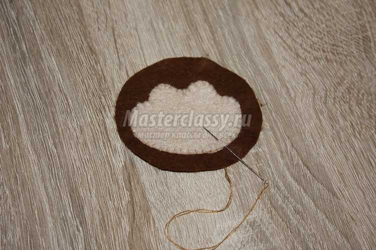 Обезьянка из фетра с бананом Обезьянка из фетра с бананом