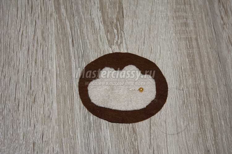 Обезьянка из фетра с бананом Обезьянка из фетра с бананом