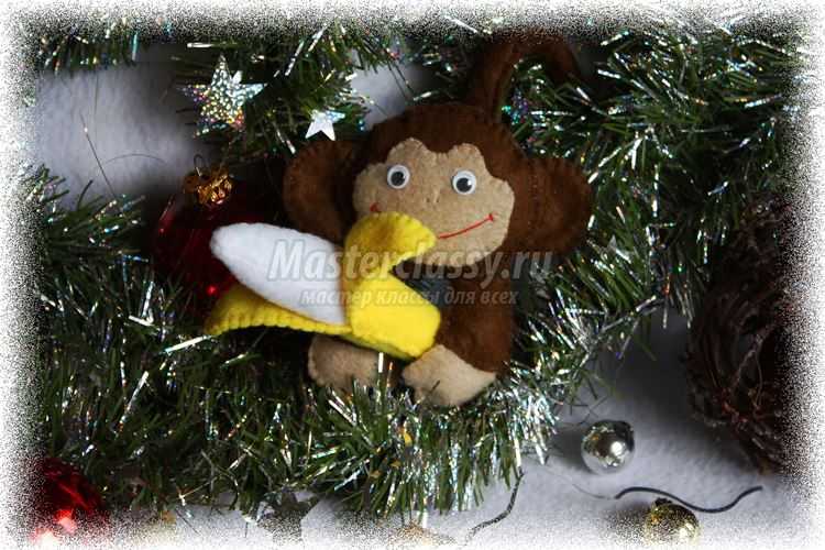 Обезьянка из фетра с бананом Обезьянка из фетра с бананом